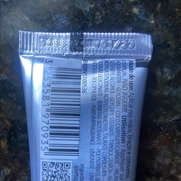 L'Occitane Bromelia Hand Cream - Picture 5 of 6